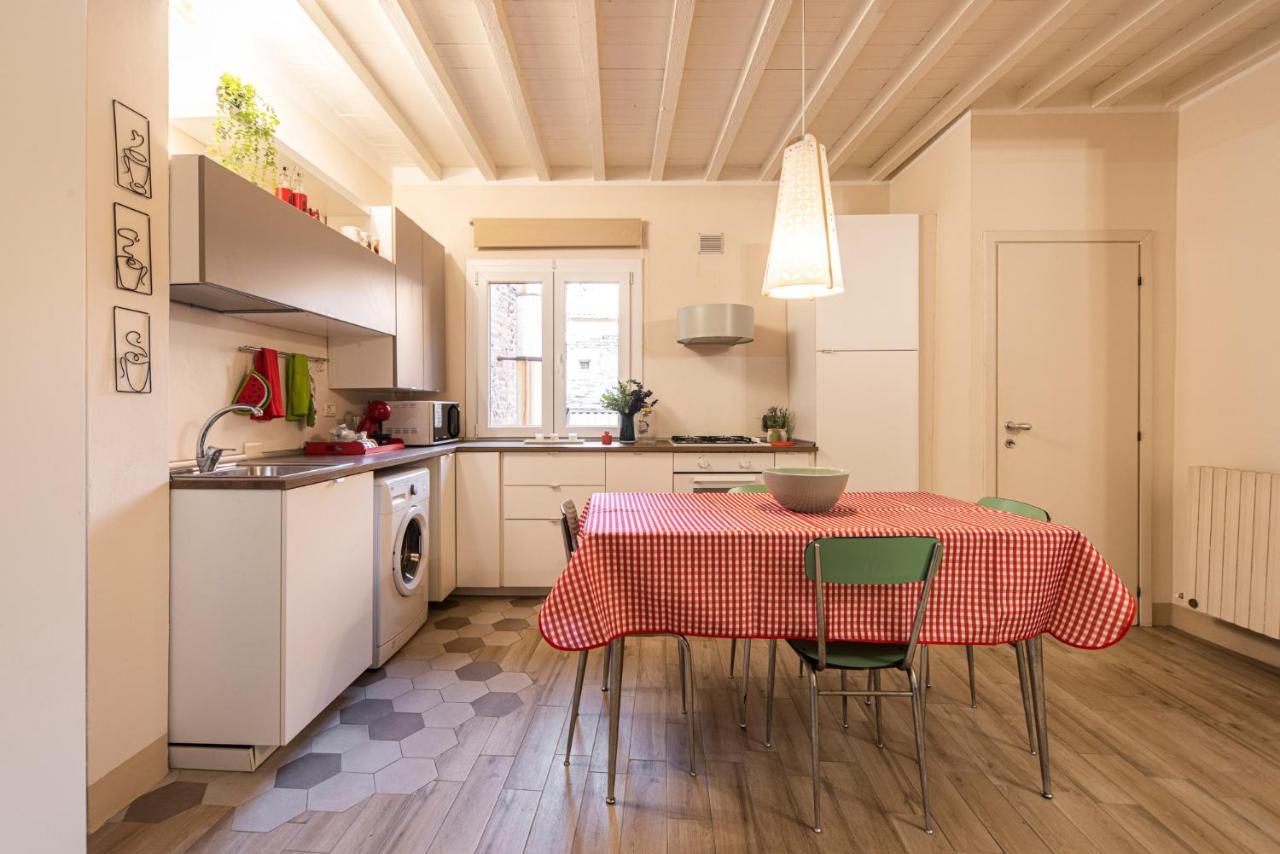 Reggio Center Lovely Apartments Реджонель-Эмилия Экстерьер фото