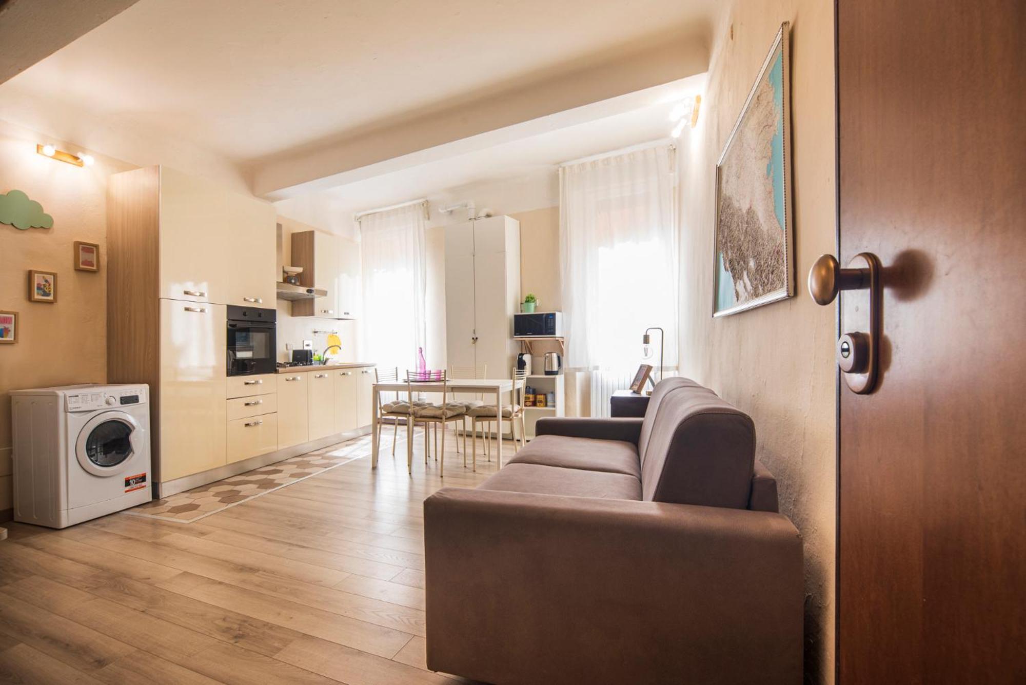 Reggio Center Lovely Apartments Реджонель-Эмилия Экстерьер фото